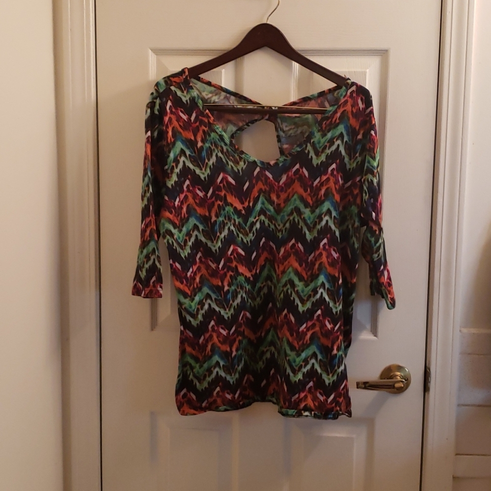 🤯3/$12 Dots Mutli-Colored Keyhole Back Shirt 3X
